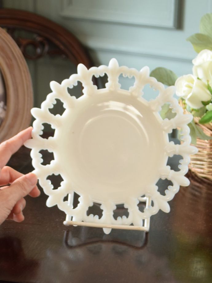 便利に使えるアンティークガラスの食器