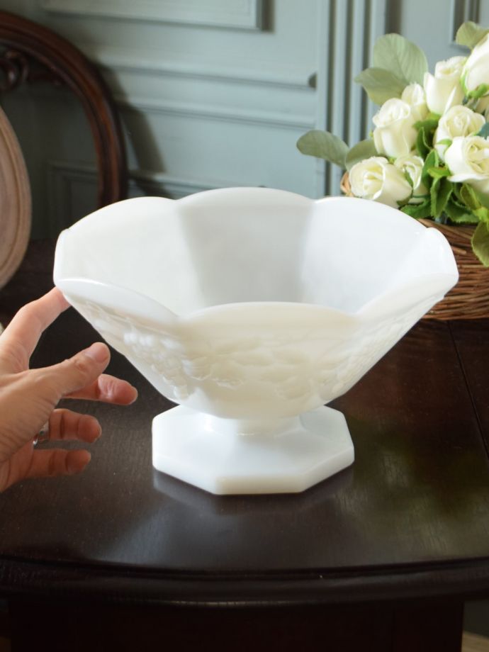 便利に使えるアンティークガラスの食器