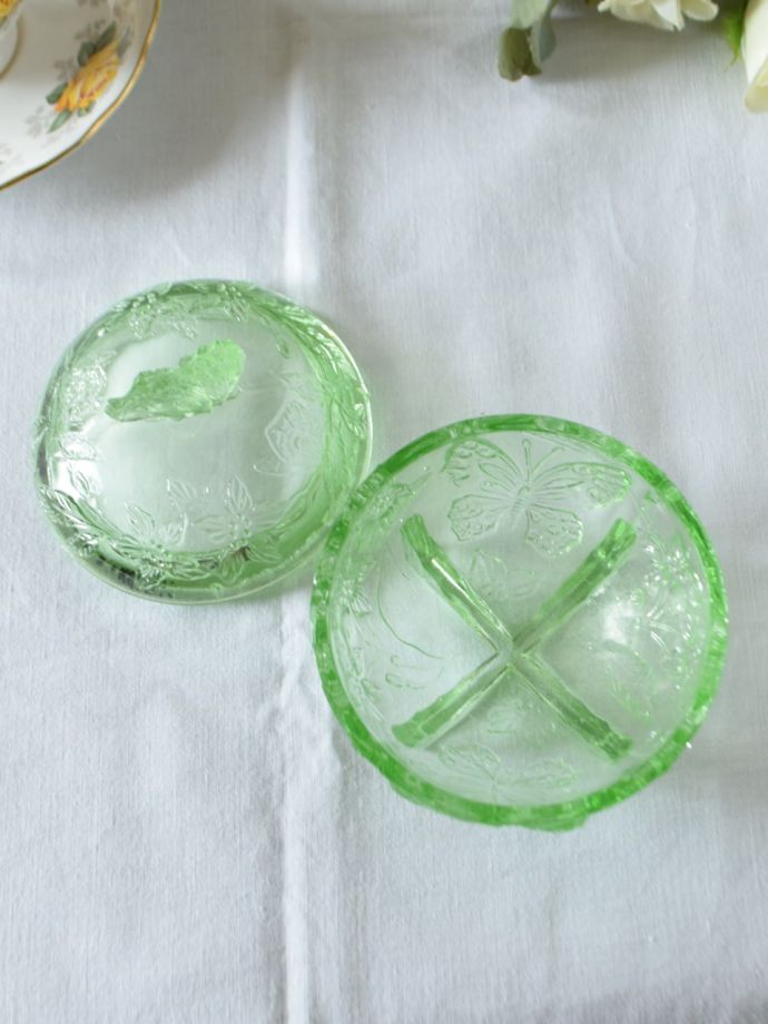 ガラスのアンティーク雑貨
