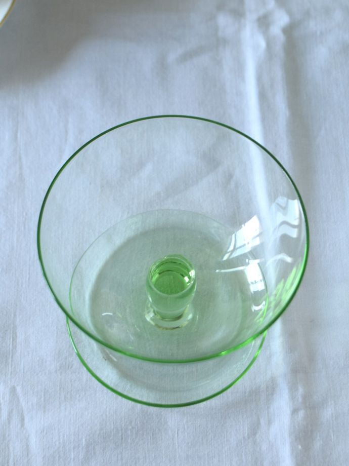 アンティークガラスの雑貨