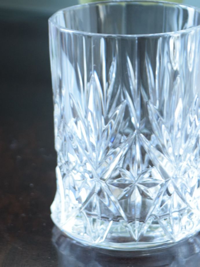 アンティークガラスのグラス