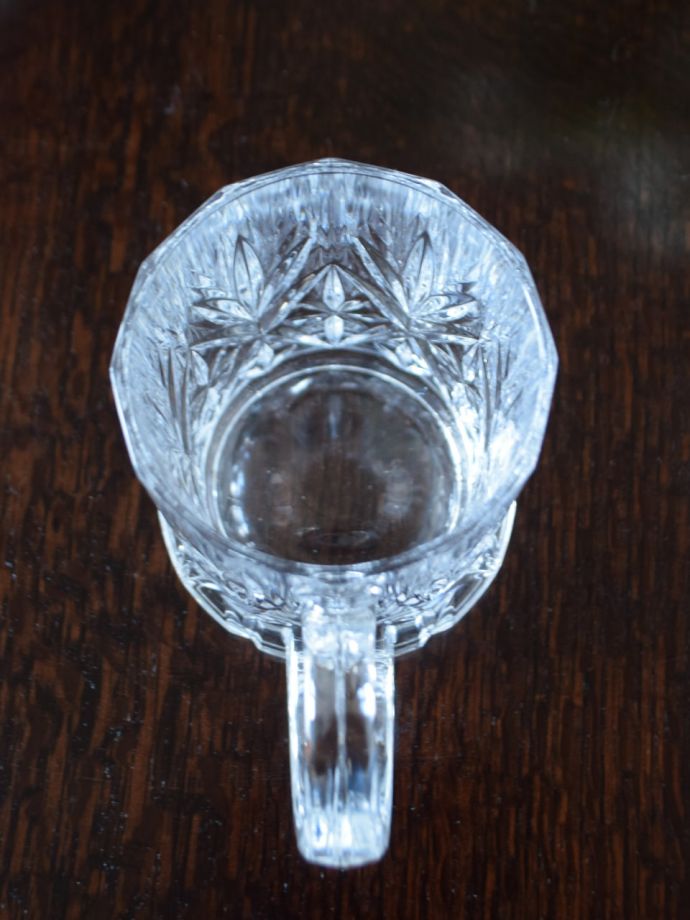 アンティークガラスの美しさ