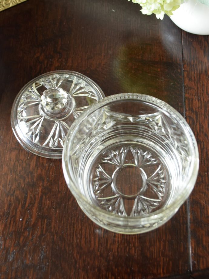アンティークのガラス雑貨