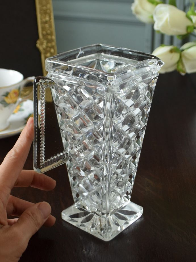 アンティークのピッチャー