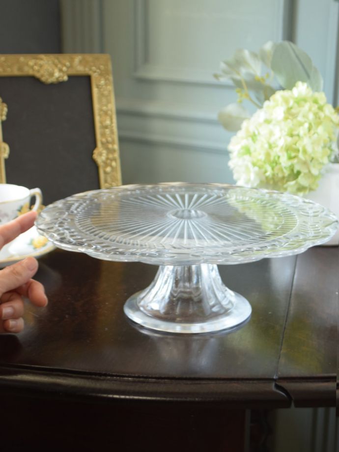 アンティークのケーキスタンドの大きさ