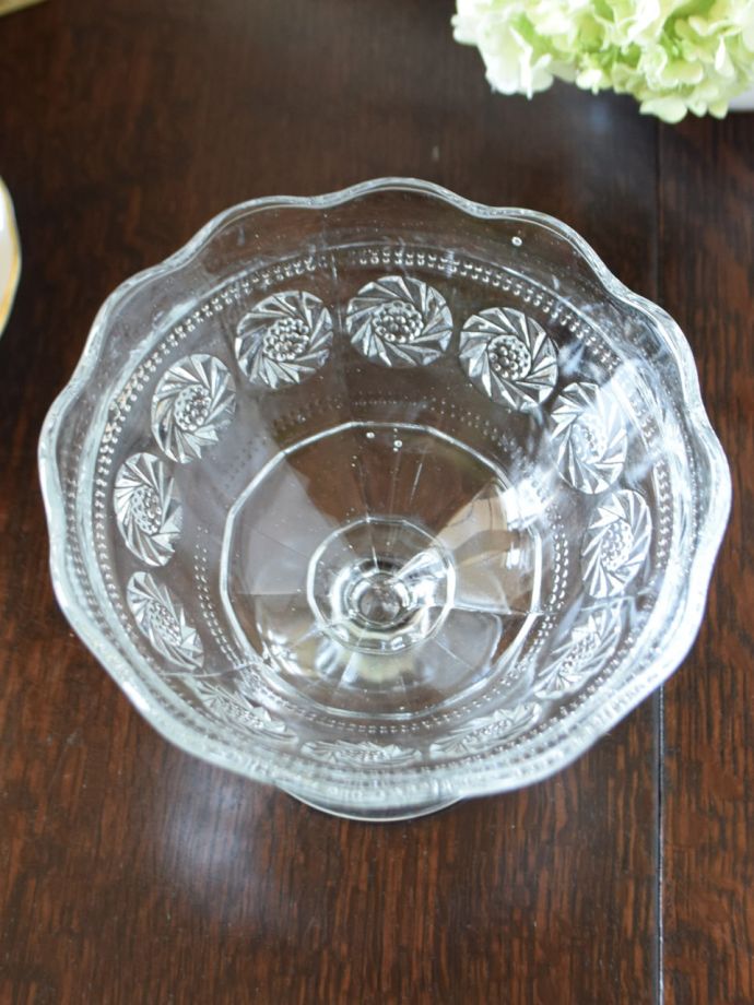 アンティークガラスの雑貨