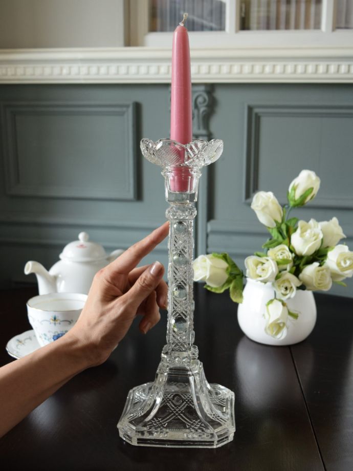 アンティークガラスのロウソク立て