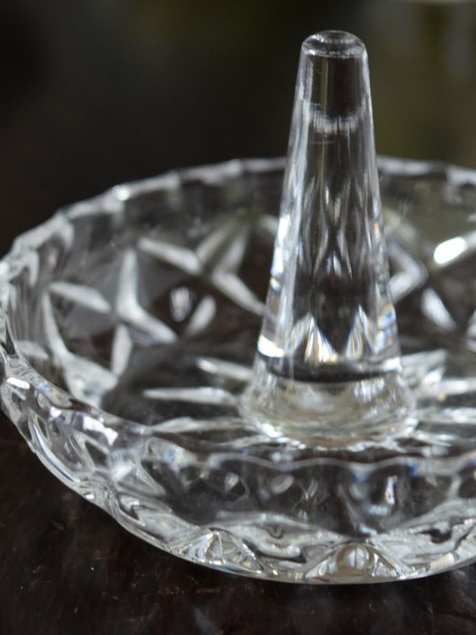 アンティークガラスのリングスタンド