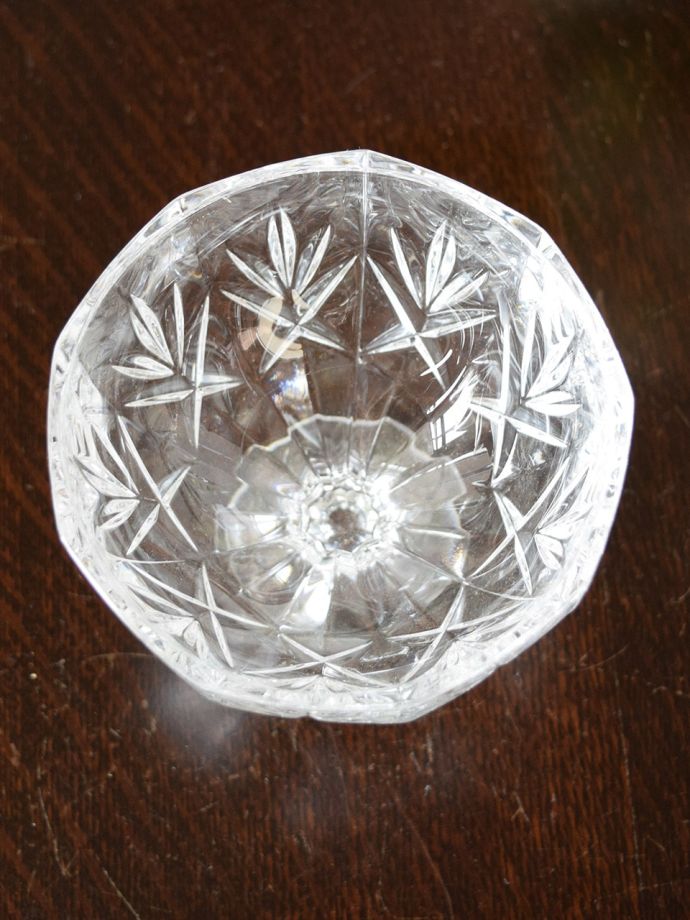 アンティークのガラス食器、小ぶりで可愛いプレスドグラスのコンポート