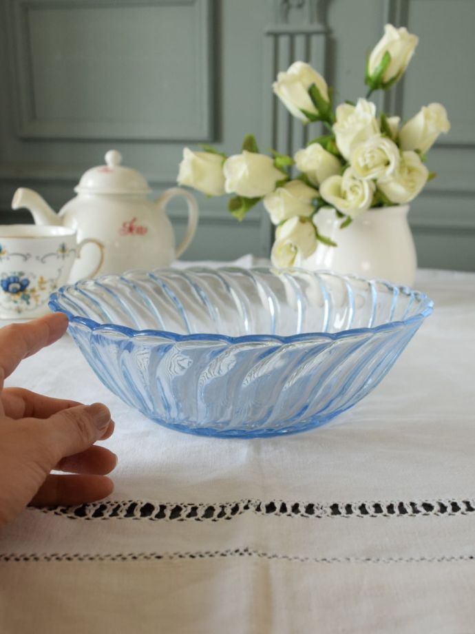 アンティークのガラス食器