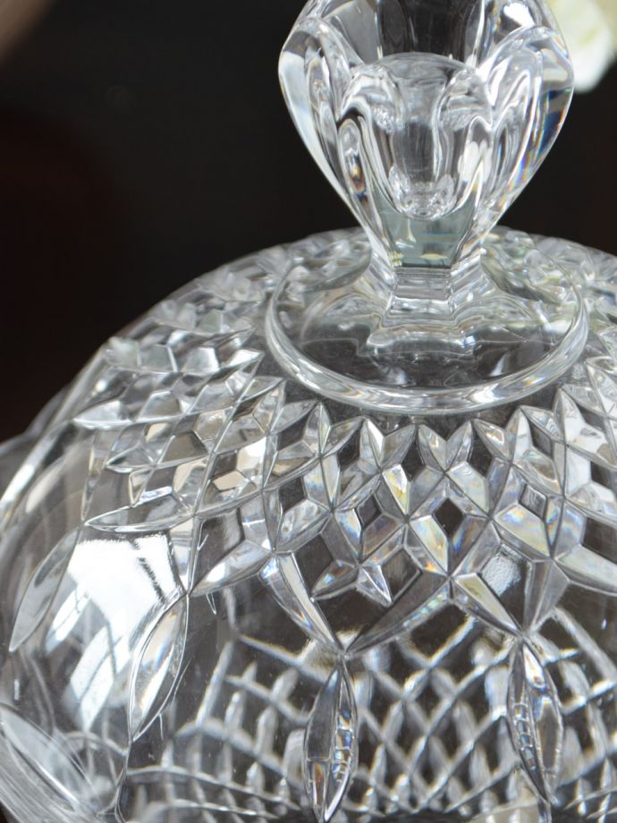 アンティークガラスのフタ付きケース