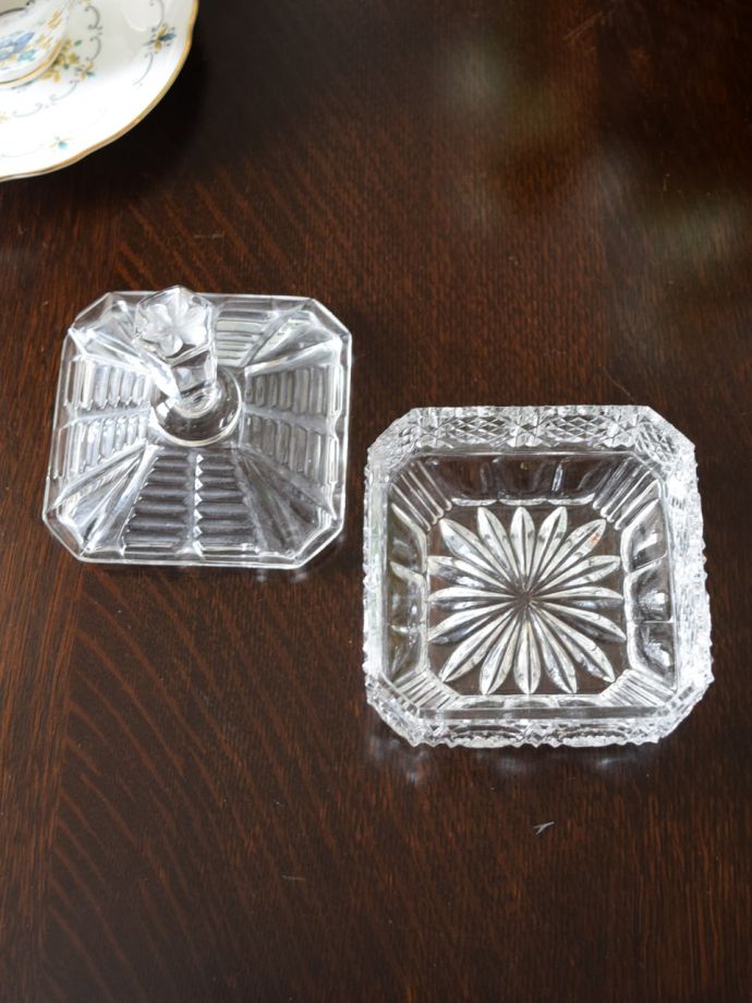 ガラスのアンティーク雑貨