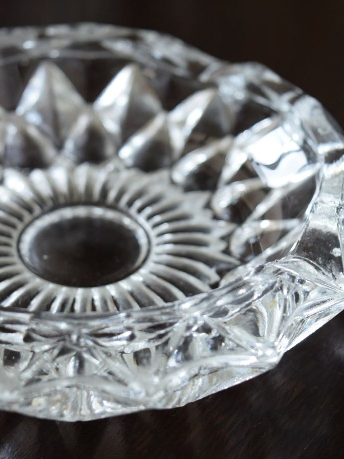 アンティークガラスの灰皿