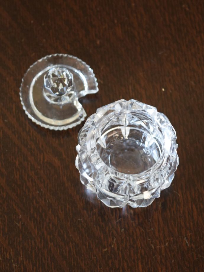 アンティークのガラス雑貨