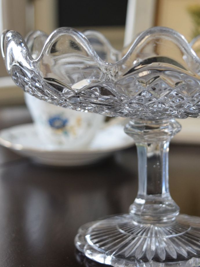 アンティークガラスの器