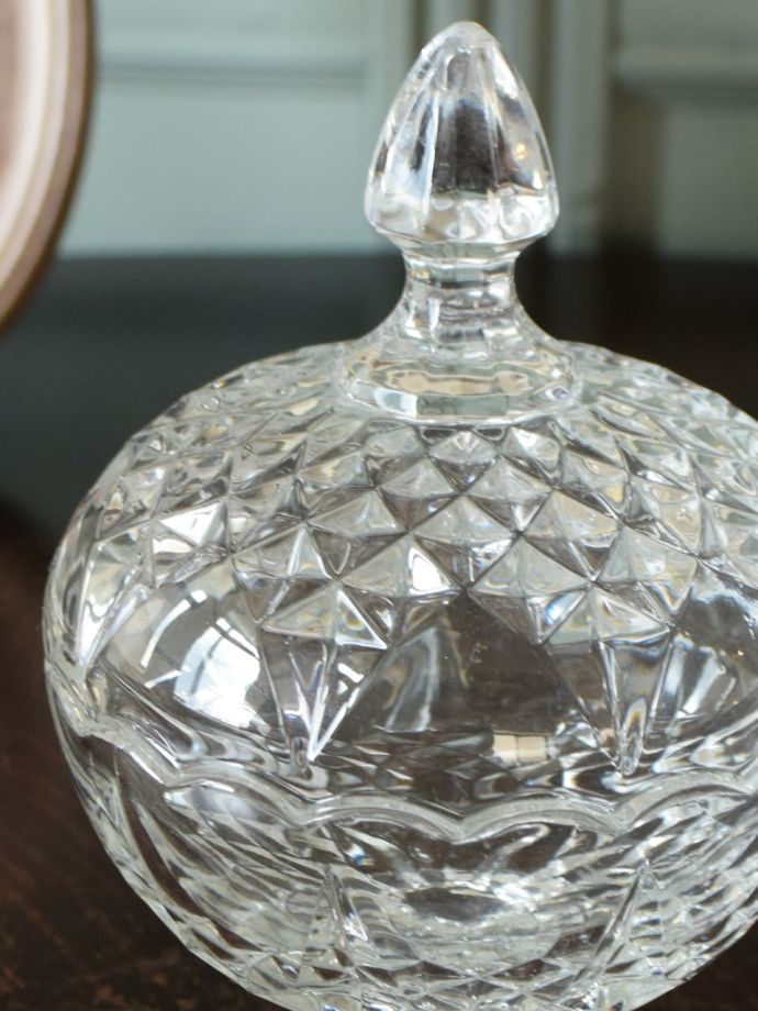 アンティークガラスのフタ付きケース