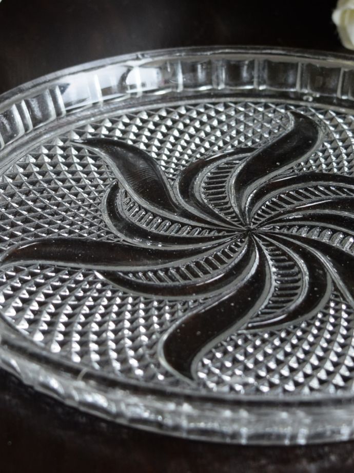 アンティークガラスの器