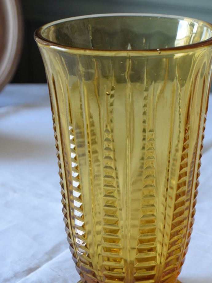 アンティークガラスの食器、セロリーベース