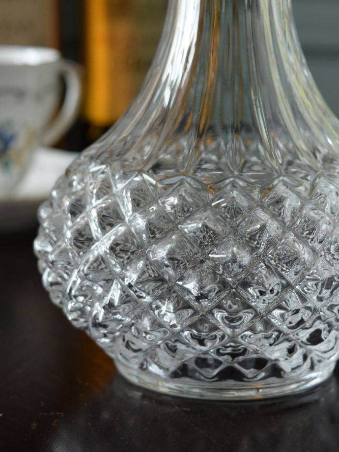 アンティークガラスのデカンタ