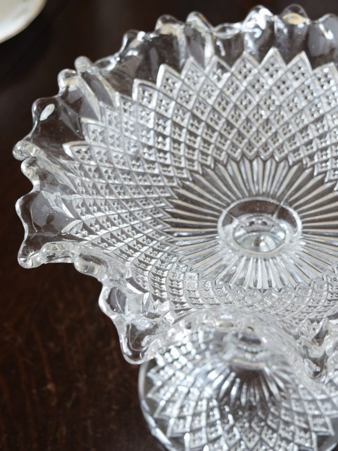 アンティークガラスの器