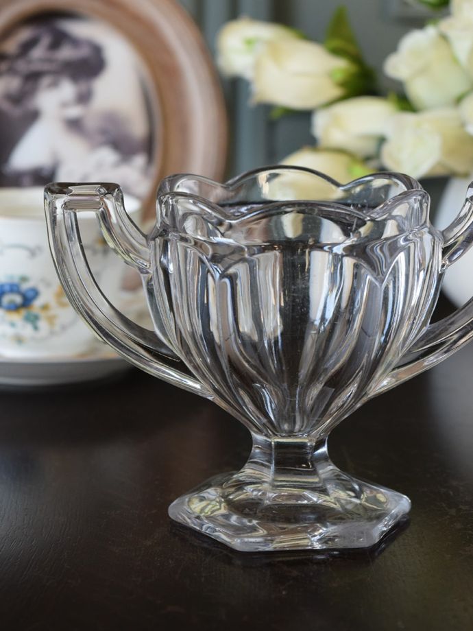 アンティークガラスの食器、セロリーベース