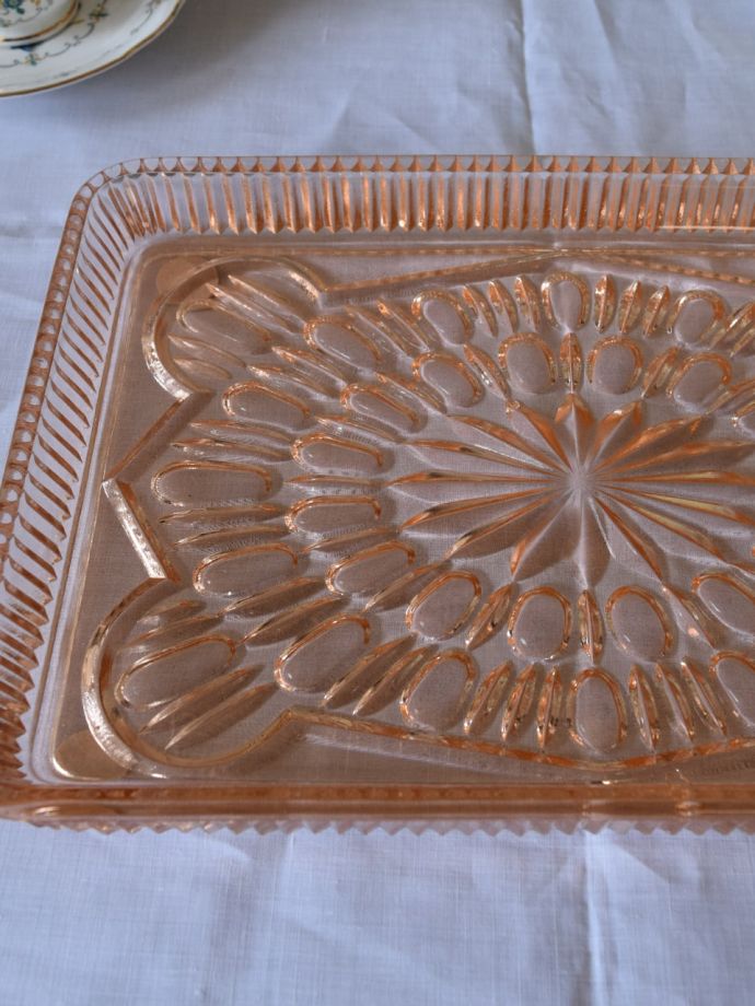 アンティークガラスのプレート