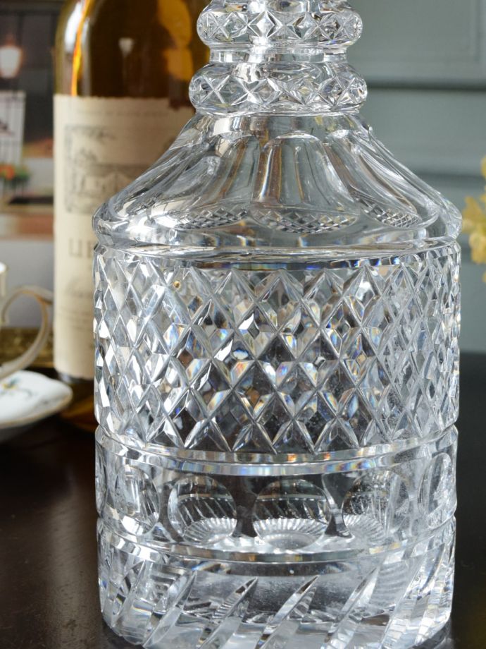 アンティークガラスのデカンタ