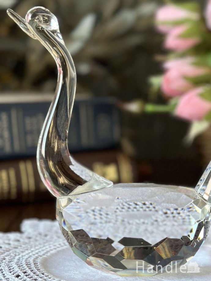 英国アンティークガラスの美しいスワン、プレスドグラス の白鳥の