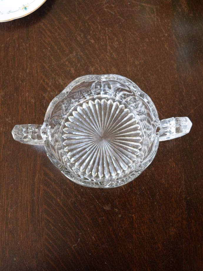 アンティークガラスの雑貨