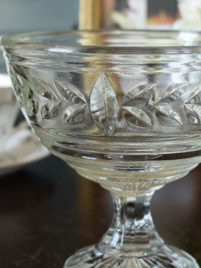 アンティークガラスの器