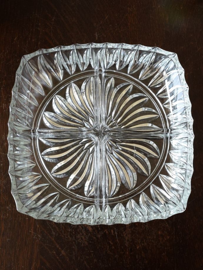 アンティークガラスの美しさ