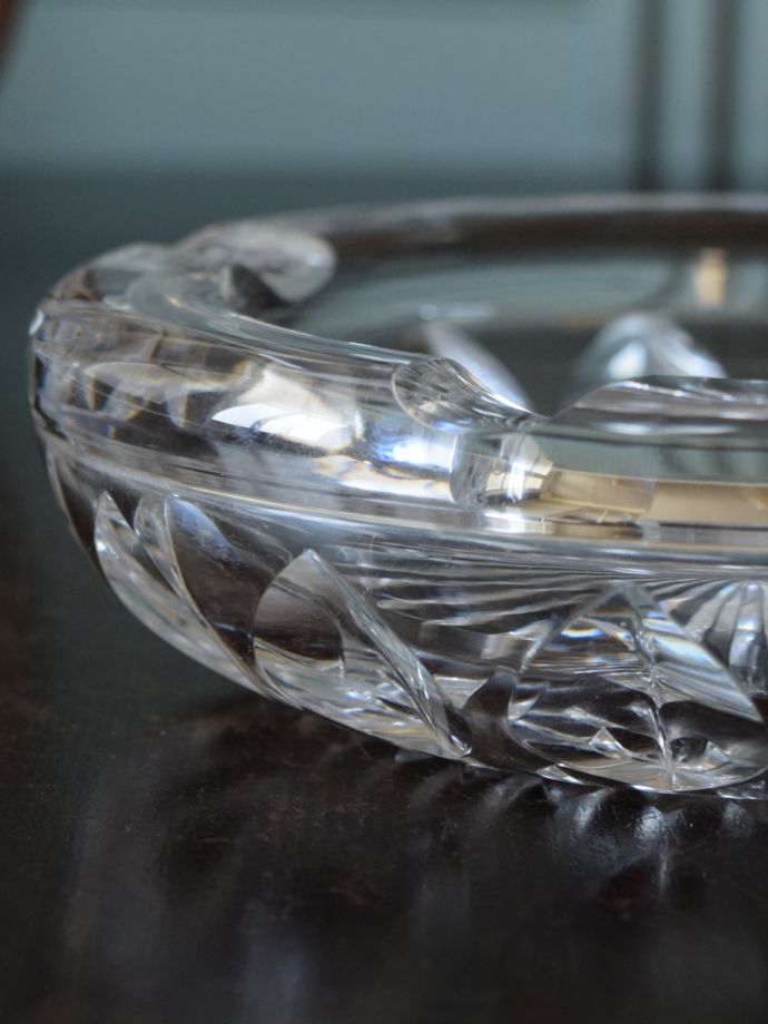 アンティークガラスの灰皿