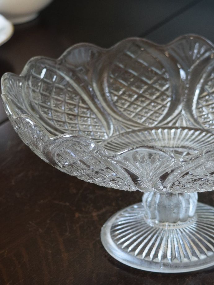 アンティークガラスの器