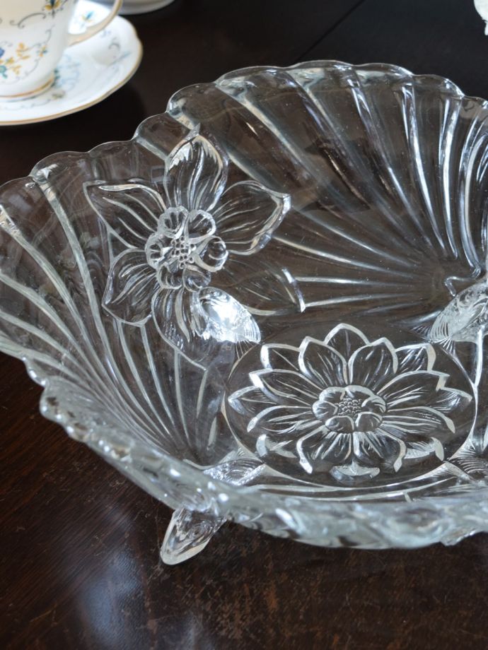 アンティークガラスのボウル