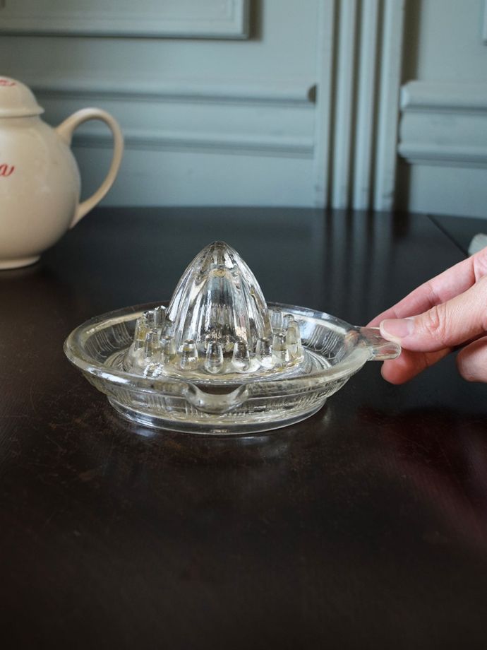 アンティークのガラス食器