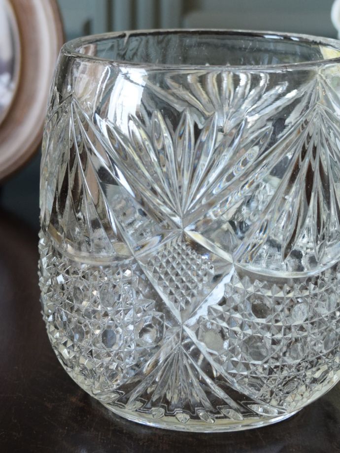 アンティークガラスの雑貨、フラワーベース