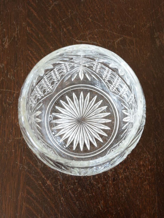 上から見たアンティークのガラス