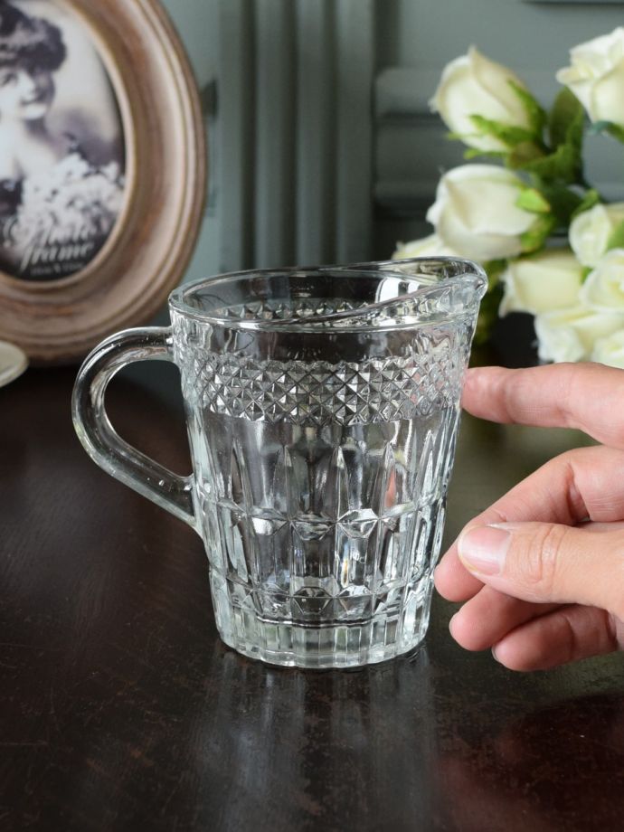 アンティークのガラス食器