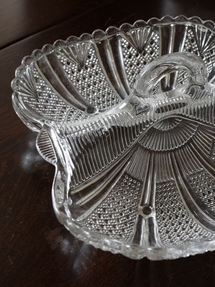 食事の時間を楽しく過ごすために作られた器