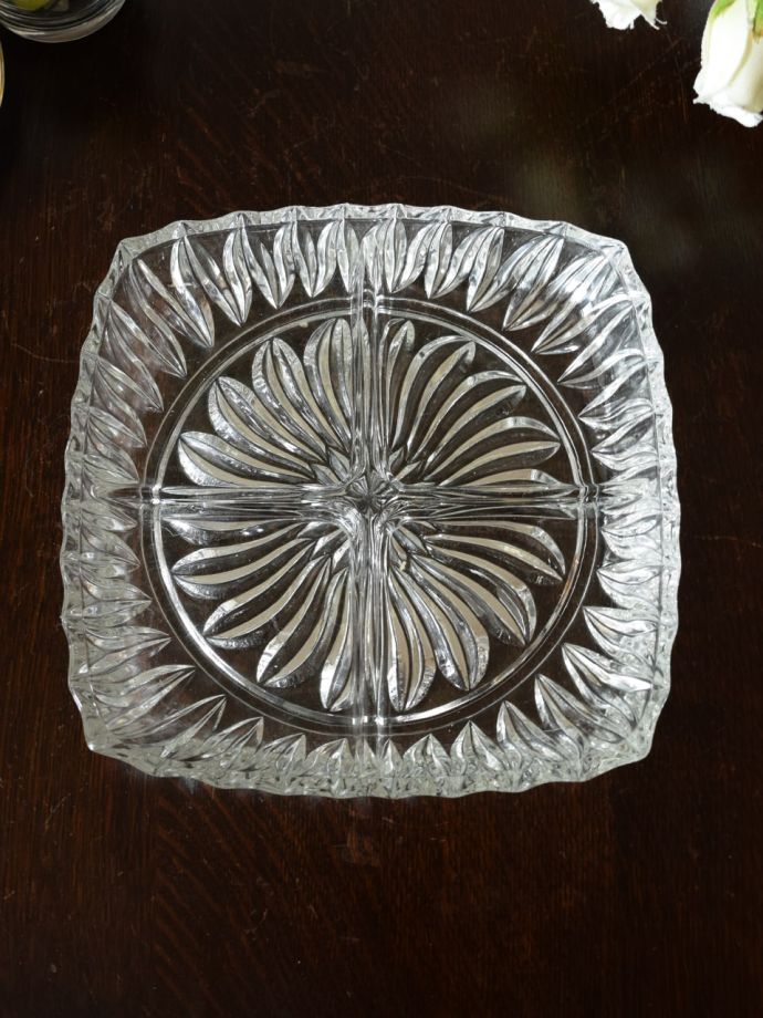 アンティークガラスの美しさ