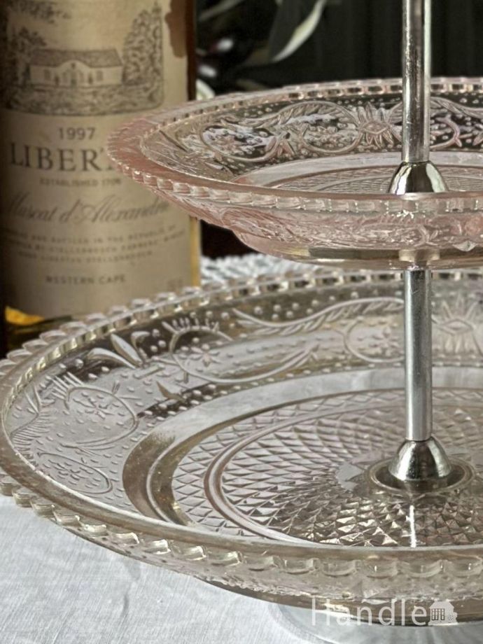 センターピースとして使われた器