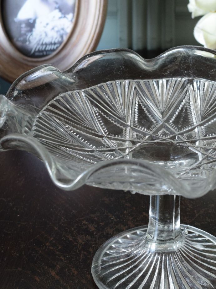 アンティークガラスの器