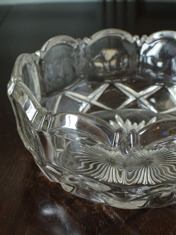 アンティークガラスのボウル