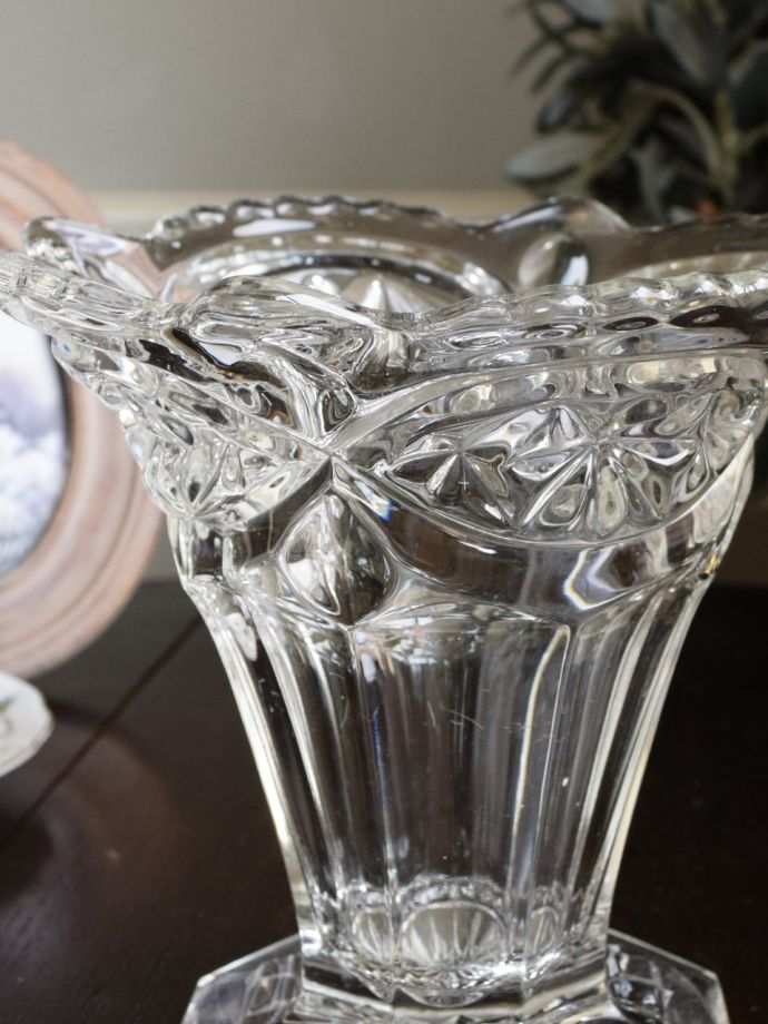 アンティークガラスの雑貨、フラワーベース