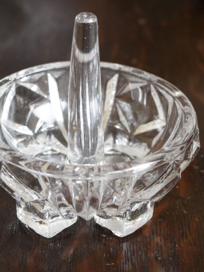 アンティークガラスのリングスタンド