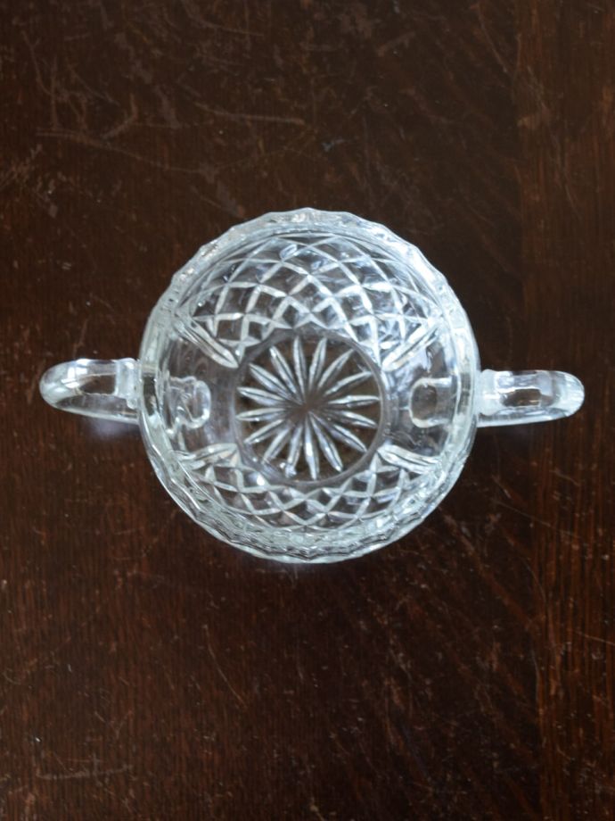 アンティークガラスの美しさ