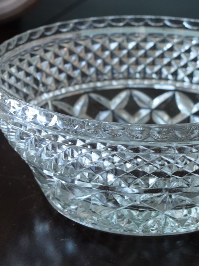 アンティークガラスのボウル