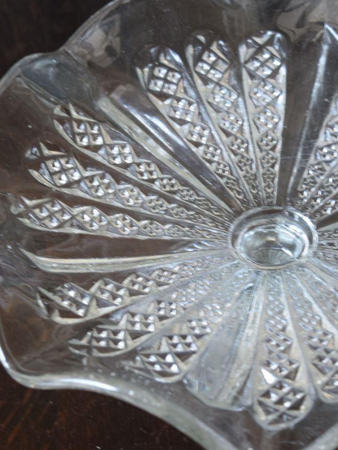 アンティークガラスの器