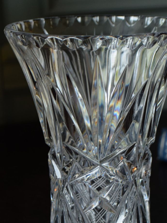 アンティークガラスのフラワーベース