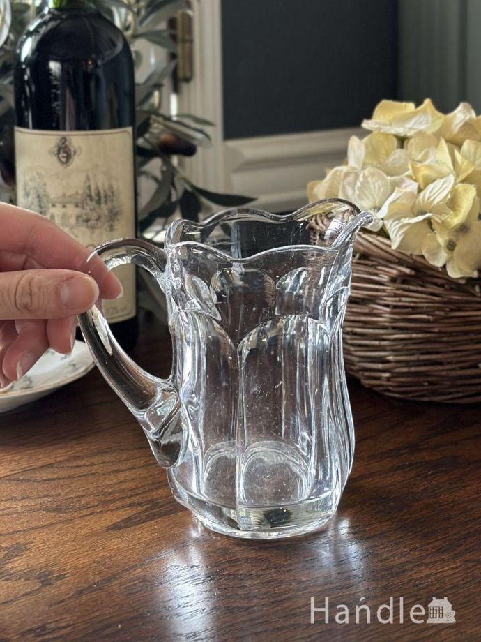 アンティークのピッチャー